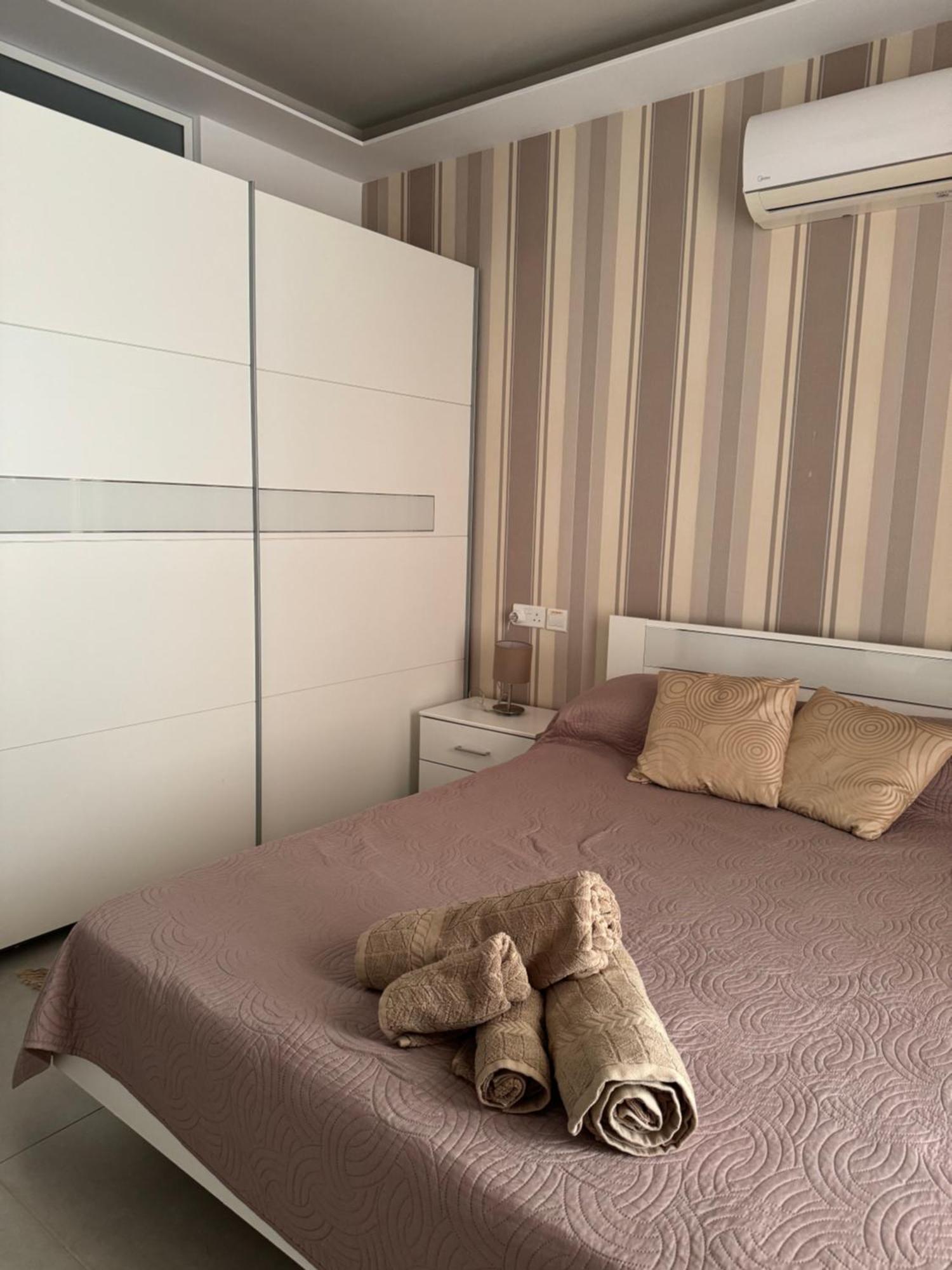 Fl12 Appartement St. Paul's Bay Buitenkant foto